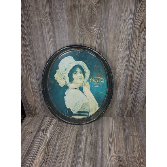 Vintage Coca-Cola Oval Tray, Betty Girl 1972 Reproduction, Primitive & Rusty - Picture 1 of 6